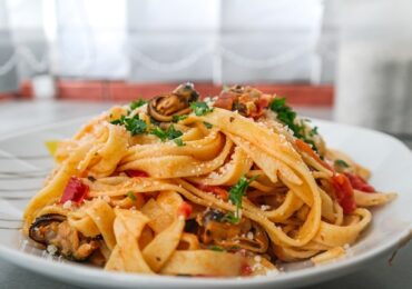 Paste tagliatelle cu midii de Marea Neagra